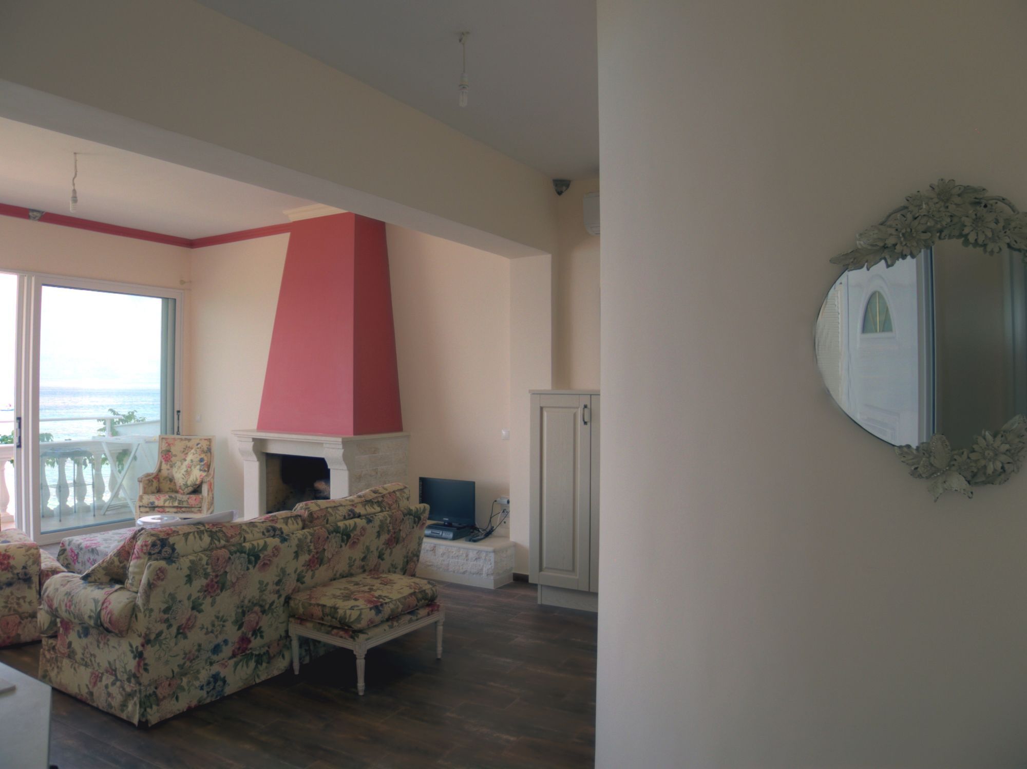 Apartment Anna Mpoukaris